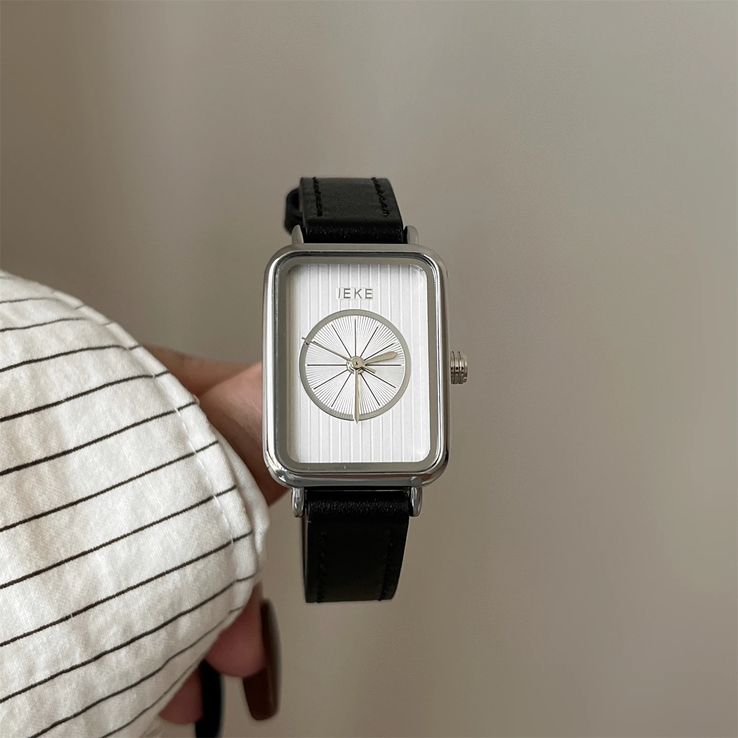 New Korean-Style Minimalist Square Watch For Women Sophisticated Design Versatile Quartz Watch, Women'S Gift, Women'S Accessory.