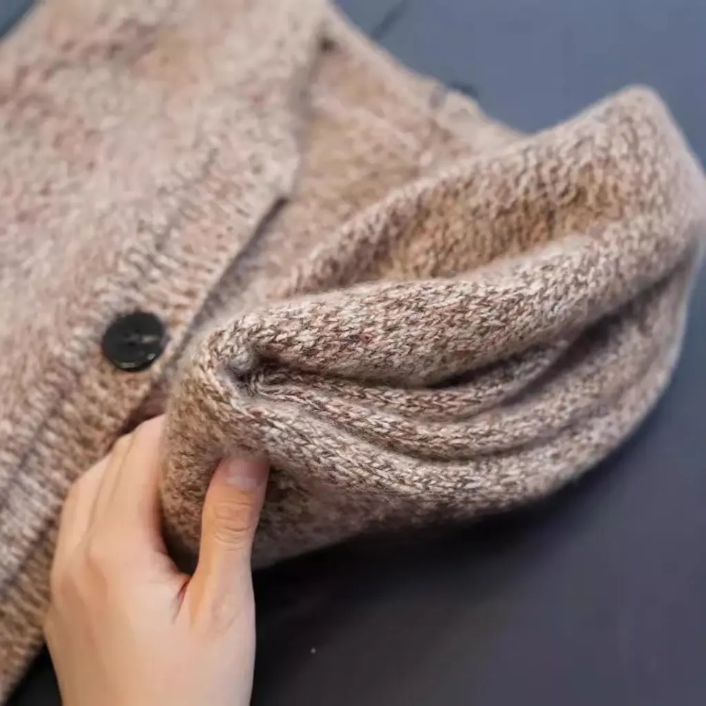 

Autumn Winter Women's V-Neck Long Sleeve Knitted Cardigan Jacket 100% Wool Light Mature Lazy Style Sweater F091216