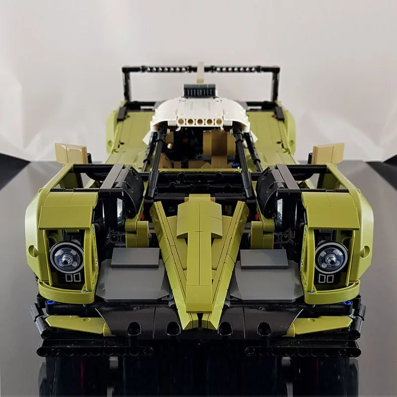 

Famous Designer Perfectly Replicates MOC-42338 Green New Sports Car 2304 Parts for Adult Children's Birthday Toy Gifts