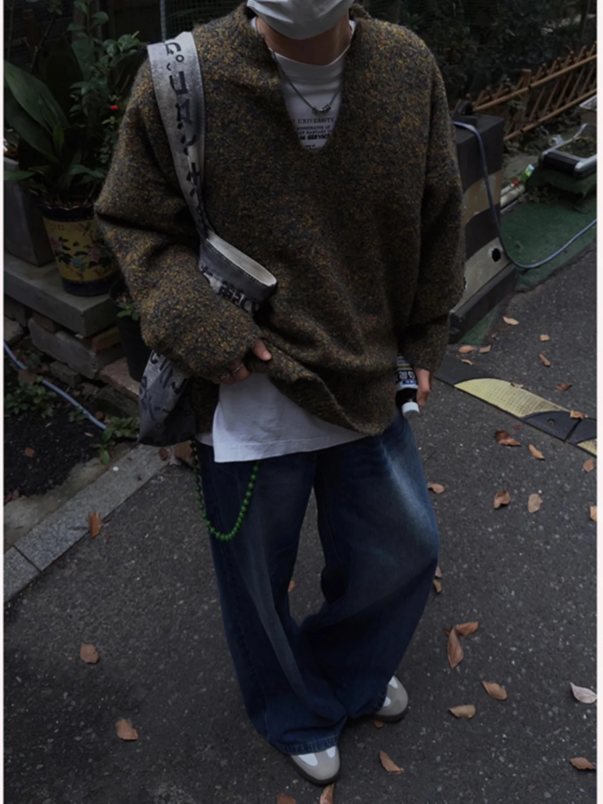 

Мужская трикотажная футболка с V-образным вырезом в американском ретро-стиле, осенне-зимняя, свободного кроя, базовый слой, модная, в университетском стиле, с длинным рукавом