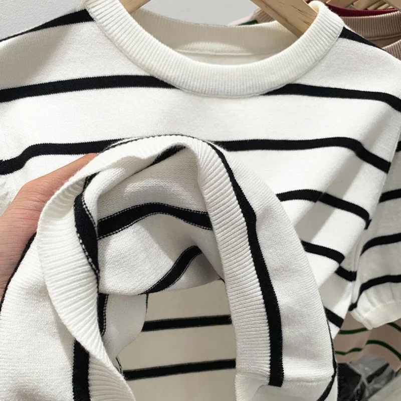 White Striped Short Sleeved T-shirt for Women Fashion LOOSE T-shirts Casual Simple Versatile Knitted Top Women 2024 Summer New