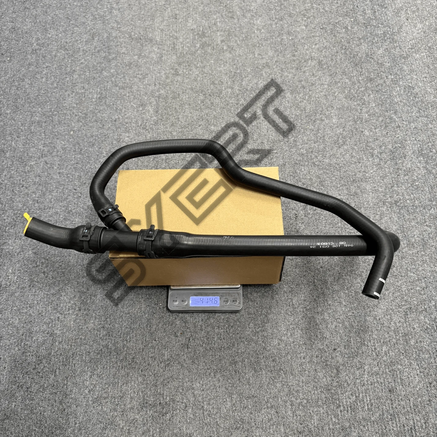 94810605123 94810605124 94810605122 Engine Coolant Pipe, Oil Cooler Inlet Hose, for Porsche Cayenne 957 958 Panamera 970 4.8L V8 view 5