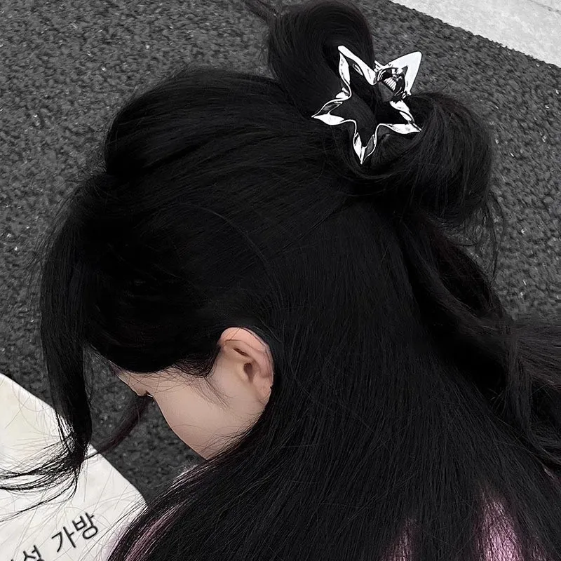 Y2K Metal Silver Star Hair Claw Clip for Women Korean Simple Love Heart Pentagram Shark Clip Girl Hair Accessories