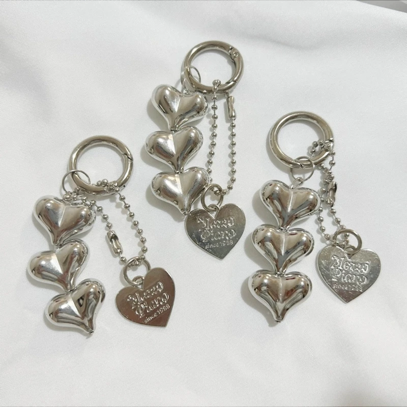 Y2K Silver Heart Pendant Keychain Pendant Bag Charm Alloy Material Bag Jewelry Backpack Charm for Phone Bag Camera