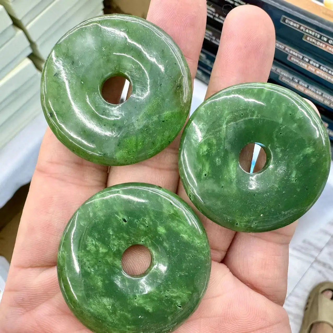 30mm donut shape natural canada jade stone beads natural gemstone beads DIY loose beads for jewelry making 1 piece wholesale