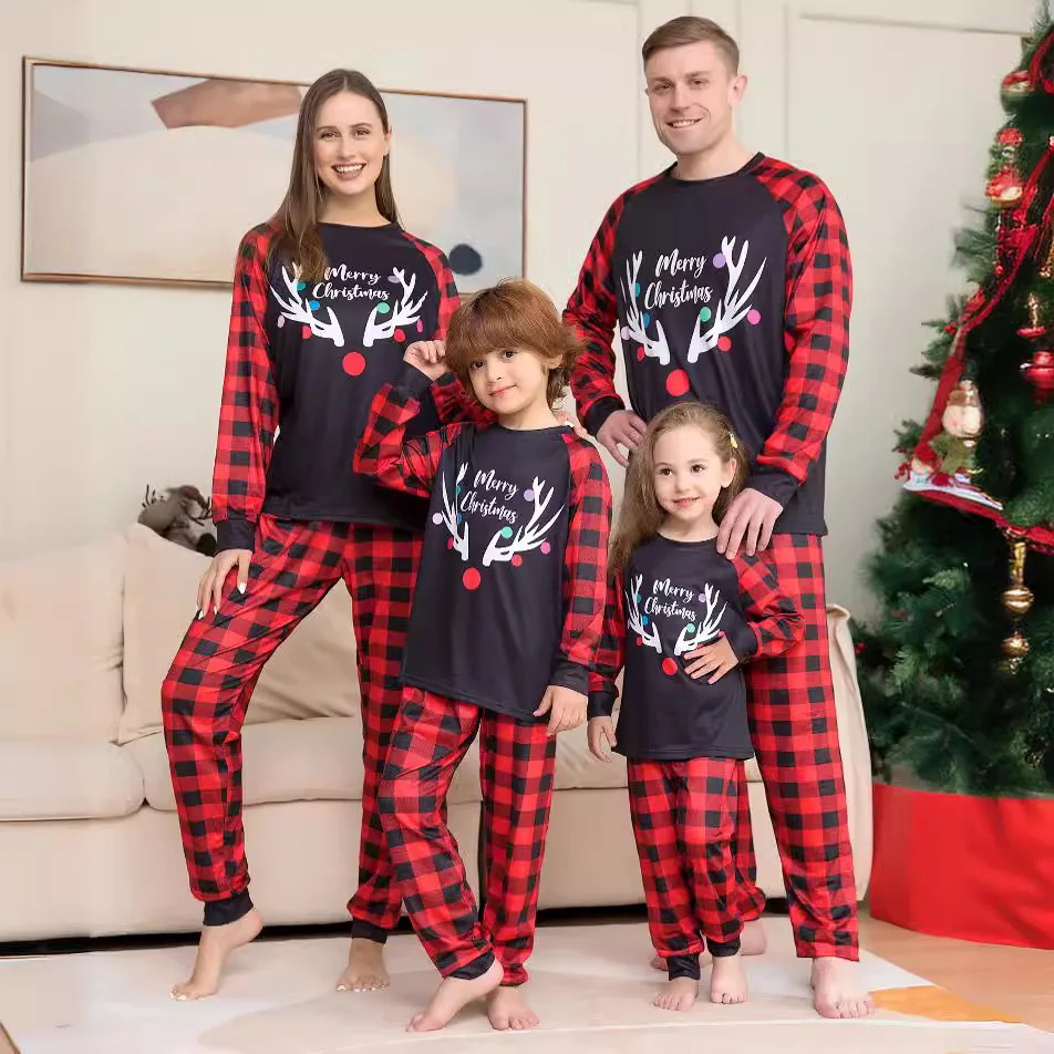 2024 Christmas home wear parent-child outfit Mom and Dad children family of four antler print plaid long-sleeved pajamas 2 sets