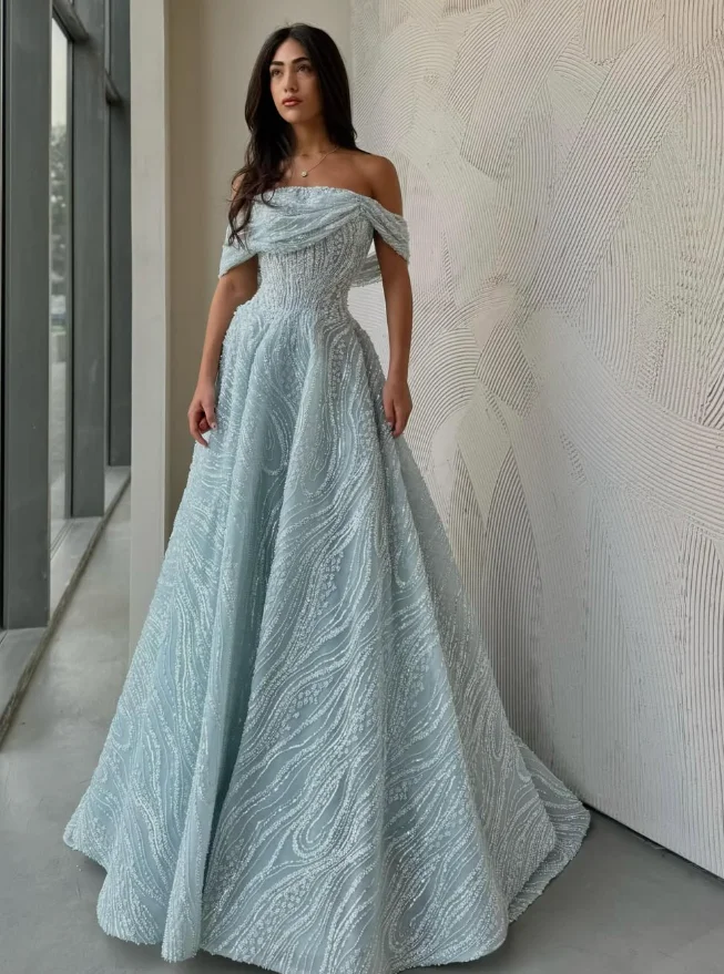 فساتين نسائية مخصصة عالية الجودة بدون أكمام مكشوفة الأكتاف مطرزة بطول الأرض وسحاب أزرق وصمة عار فساتين نسائية Gece Elbisesi Duyğün