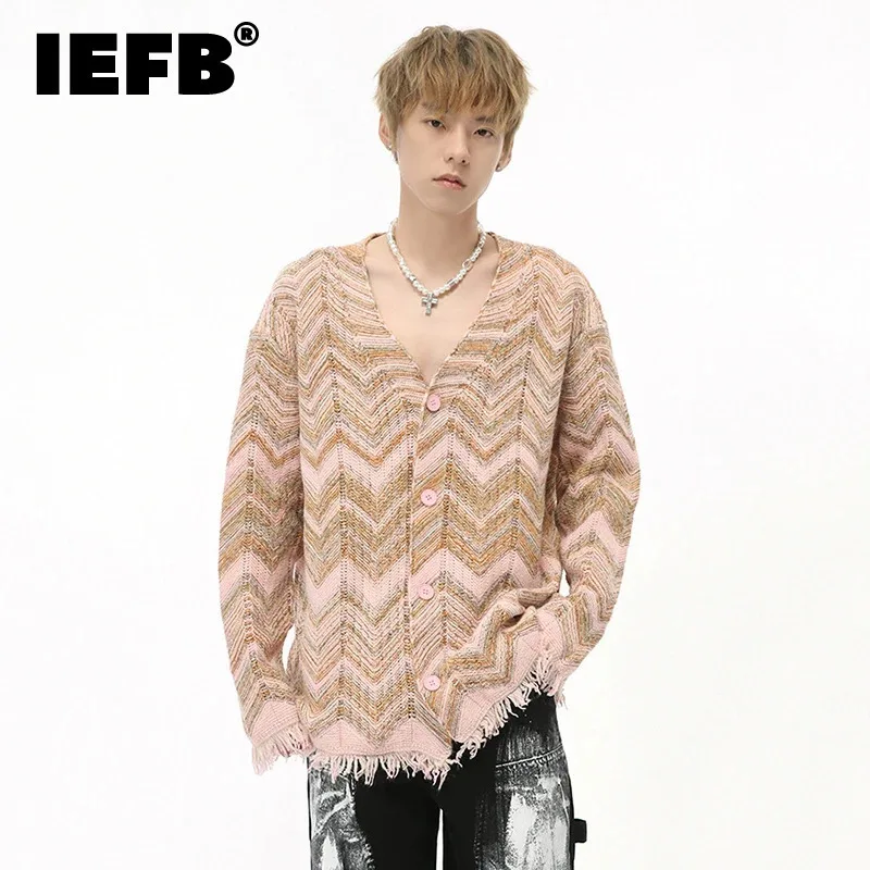 

IEFB Niche Design Men's Cardigan Wavy Streak Knitting Contrast Color V-neck Single Breasted New Trendy Male Sweater 2024 9C7220