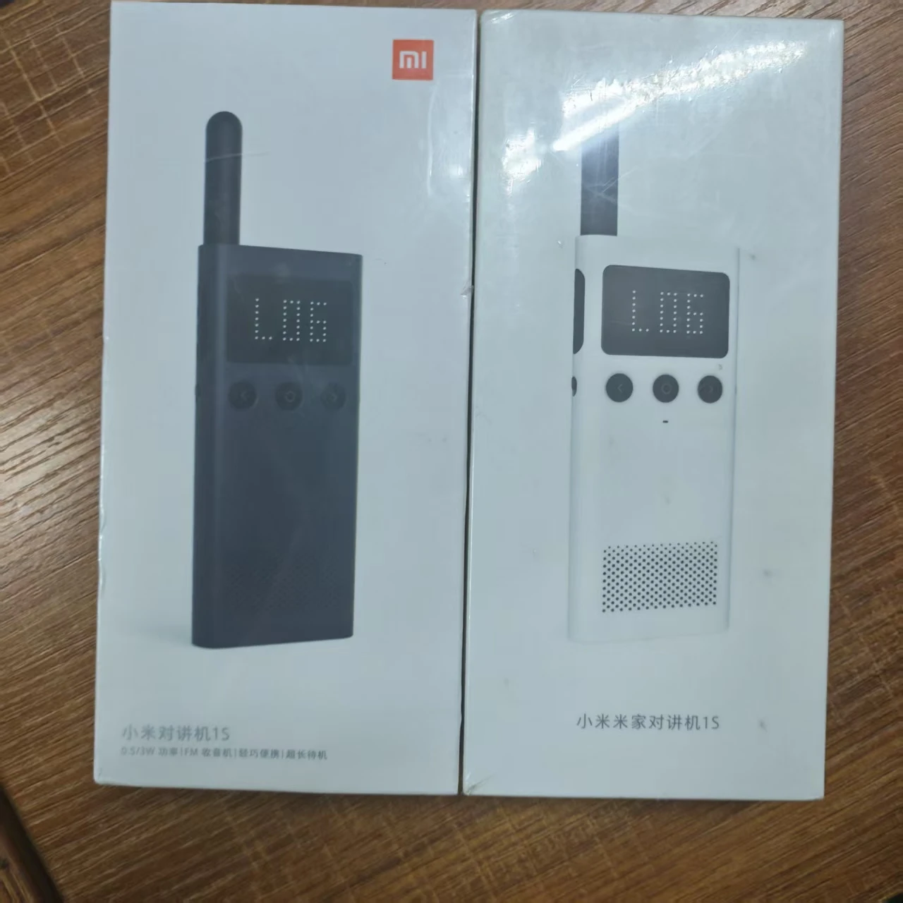 

Умная колонка-рация Xiaomi Mijia 1S с FM-радио, управлением через приложение, функцией обмена местоположением и быстрой групповой связью для использования на улице