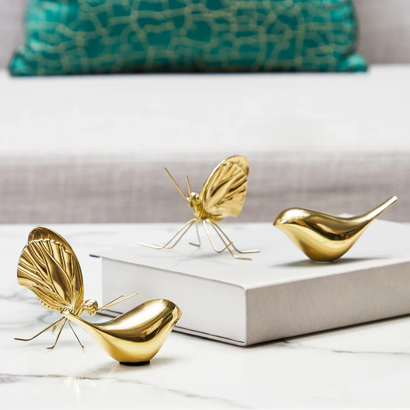 

Light Luxury Gold Copper Bird Ornament All Copper Butterfly American Modern Living Room Tea Table Wine Cabinet Study