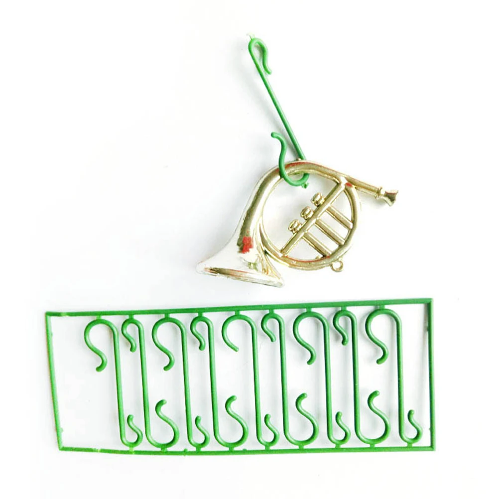 

200 Pcs Plastic Hooks for Christmas Hanging naments Decorations Reusable Hangers Green Color Non Rust Easy Installation