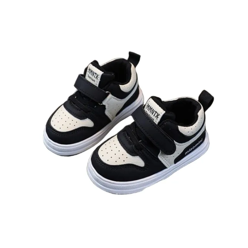 

2025 New Toddler Baby Kids Fashion Design Walking Shoes Sneakers White Non-slip Casual Shoes Boys Breathable Outdoor Board Shoes