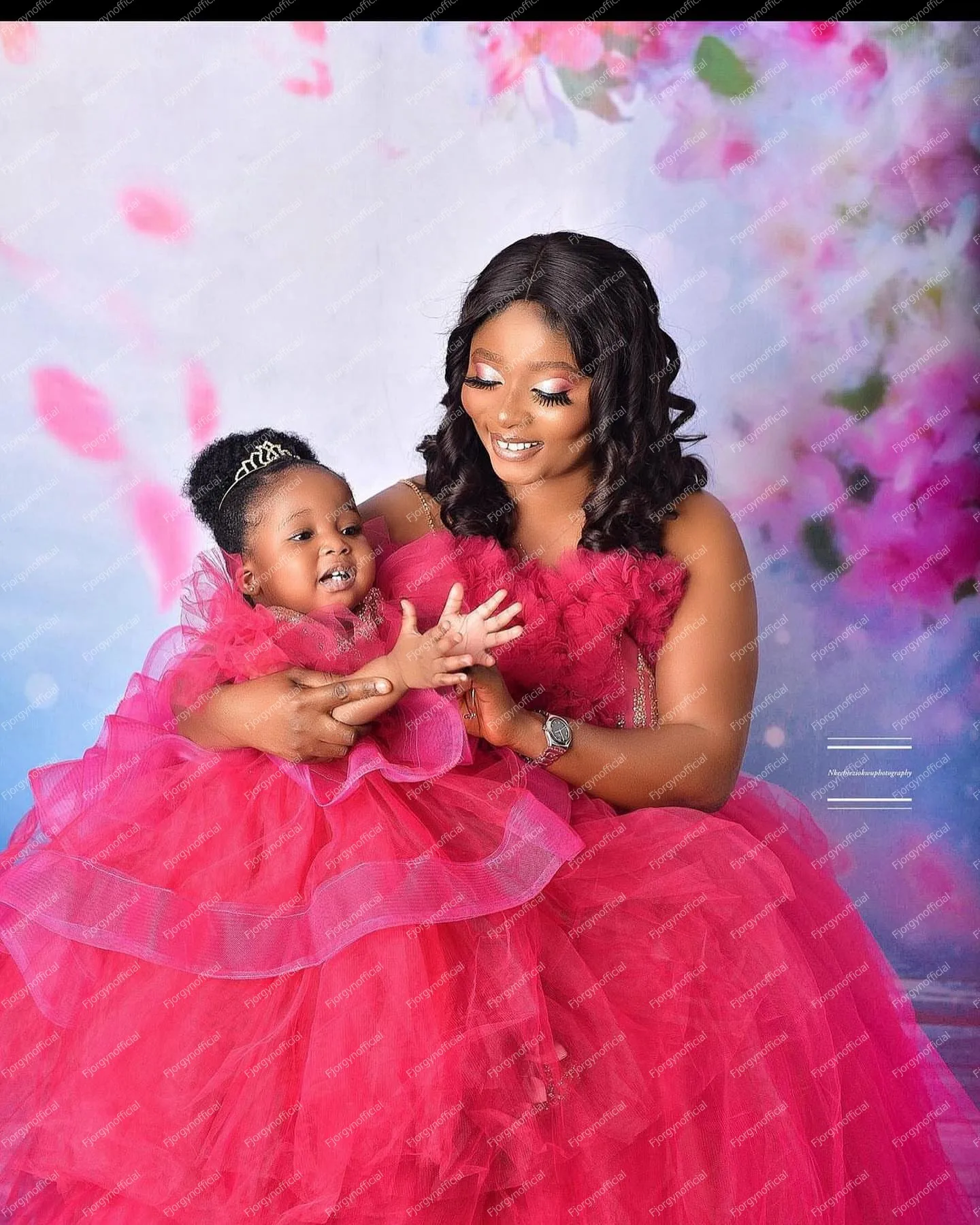 Luxury Mother And Daughter Evening Dresses For Family Look Photo   Shoot Ruffles Lace Ball Gown Puffy Tutu Mom And Me Matching G