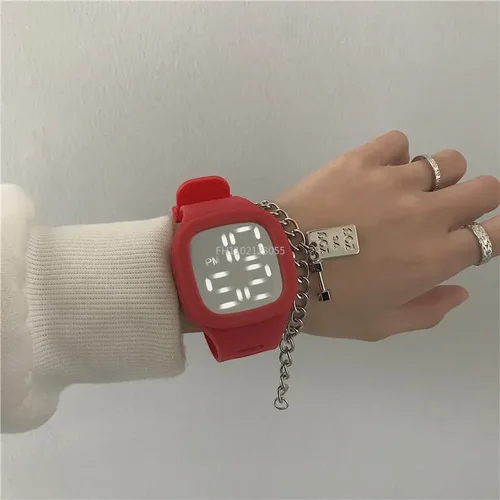 Imagen 2 del producto Relojes digitales LED electrónicos de moda para reloj con espejo cuadrado INS para mujeres, hombres, versión estudiantil, temperamento Simple (solo reloj)