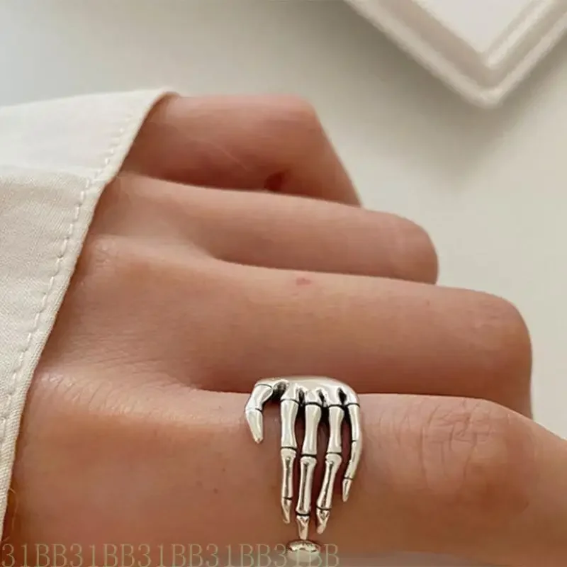 

652F Trendy Silver Color Skeleton Hand Loop Five Claws Ring for Women Men Jewelry Lover Couple Ring Friendship Open Ring