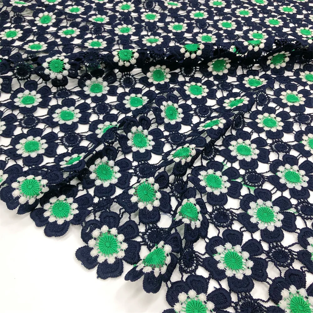 Neuer Stil Nigerianischer Spitzenstoff 2026 Hochwertige Wasserlösliche Bestickte Modische Weiche Spitze 5 Yards – Detail 10