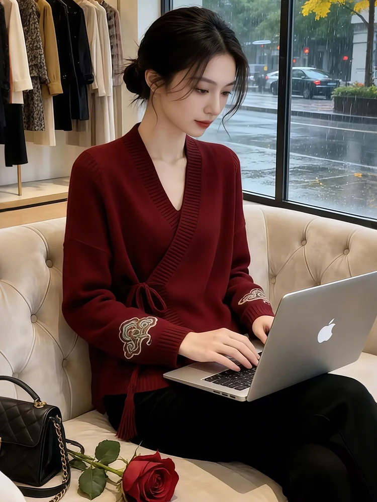 

Ladies' Embroidered Knitwear V-Ne Belted Slimming Versatile Autumn Winter Faionable Lazy Sle Long Sve Breathable Soft