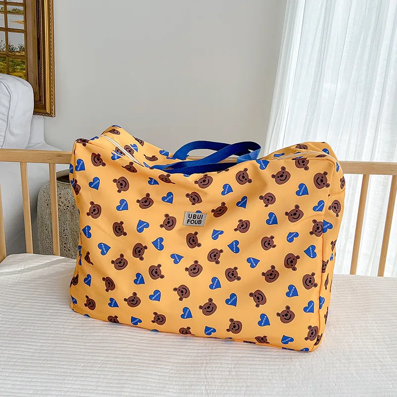 

Bear Print Kindergarten Quilt Storage Bag Large-capacity Travel Packing Bag Portable Waterproof Mommy Bag Baby Items Organizer