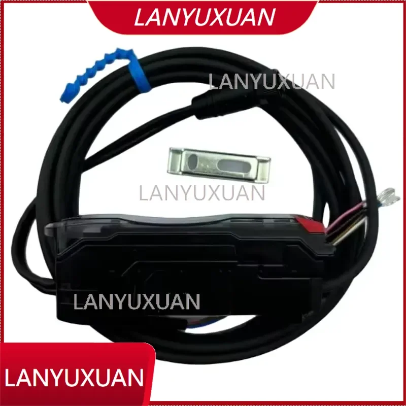 6 Meter Range Long Distance Sensor NPN PNP Fiber Amplifier LA-N11N Digital BGS CMOS Light Reception Detection