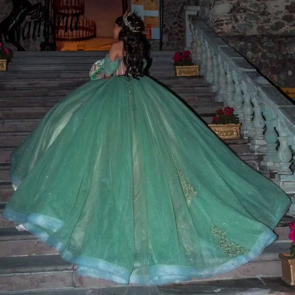 Vestido De baile De quinceañera con cuentas De cristal De ilusión verde claro, apliques De hombros descubiertos, corsé De encaje, 15 Años