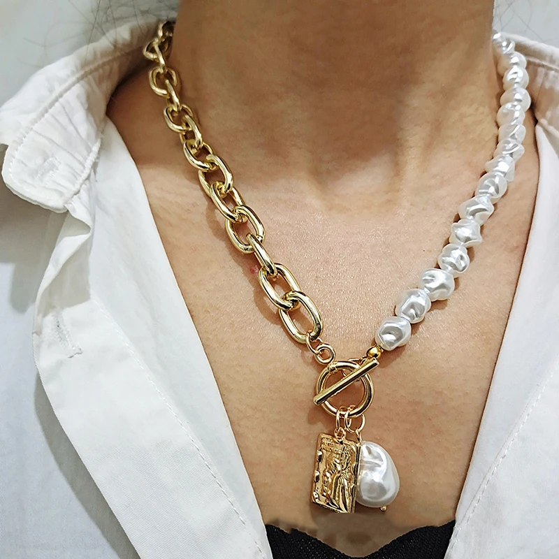 Temperament Special-shaped Pearl Necklace Jewelry Women Vintage Baroque Alloy Figure Square Card Necklace