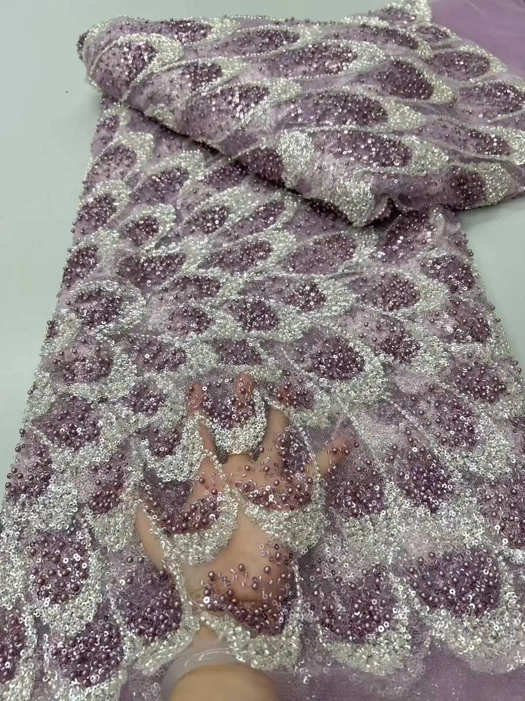 2025 คุณภาพสูงมาใหม่ลูกปัดแอฟริกันทําด้วยมือลูกปัดผ้าลูกไม้ไนจีเรียSequinsลูกปัดผ้าลูกไม้ผู้หญิงชุดแต่งงาน