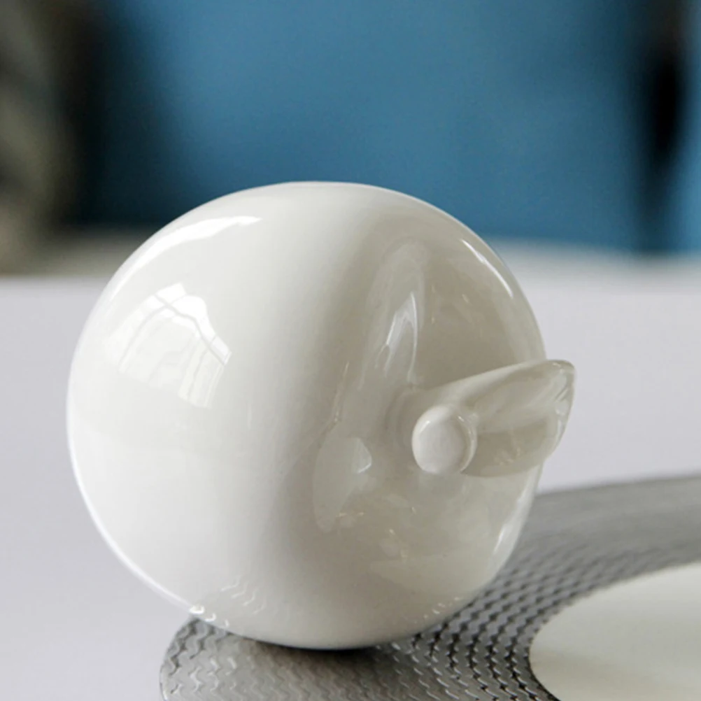

1Pcs White Ceramic Fruit Decor Small Exquisite Desktop Decoration Vivid Sculpture Artistic Home Ornament