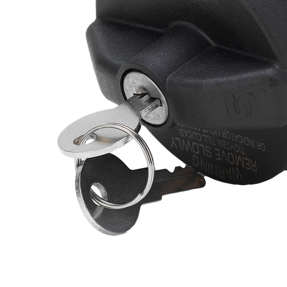 Black Lockable Fuel Tank Cap ABS + Metal 10504 Fuel Tank Lock Cover for 4Runner 1999‑2002 / 2010‑2017/Nissan Altima 2012‑2018