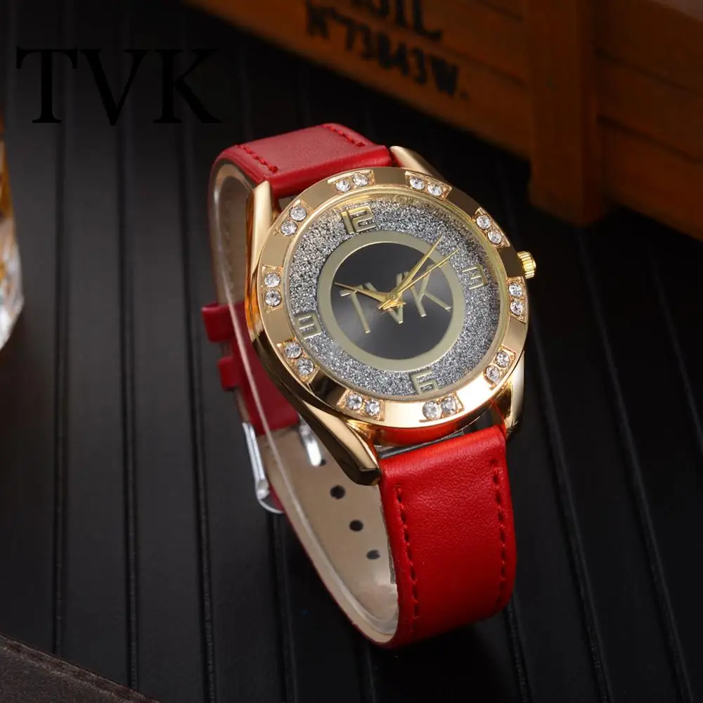 New Women Luxury Wacthes New Crystal Gold Casual Quartz Watch For Women Leather Strap Relogios Feminino Ladies Wrist Watch Hot