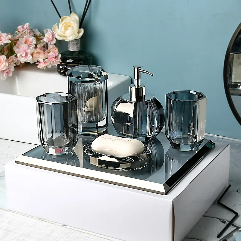 High End Crystal Glass Bathroom Accessories Set Nordic Light Luxury Wash Supplies Toothbrush Holder Cup Soap Box Shampoo Bottle