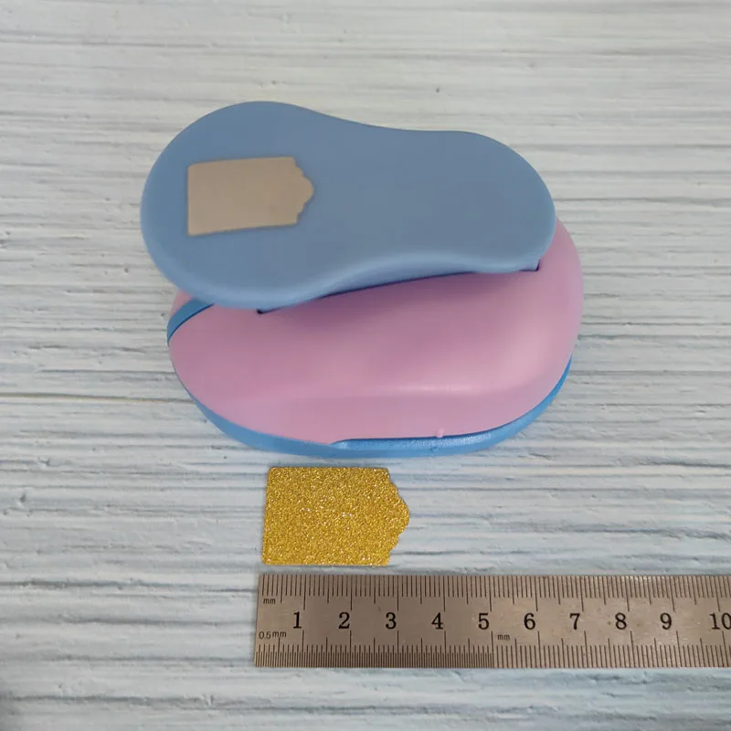 Tag Cutter Hole Punch Kid Child Paper Scrapbook Tags Cards Craft DIY Cutter Tool  Crafts Projects Bookmarks Puncher