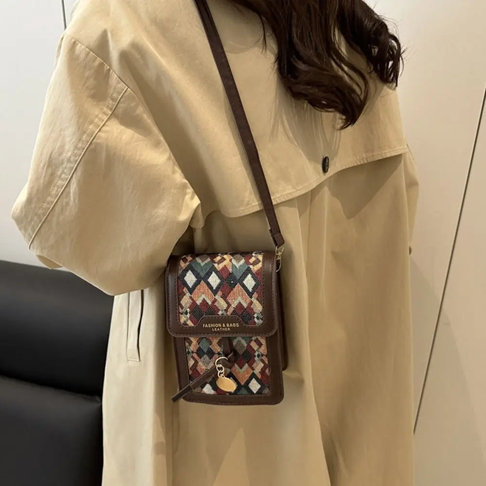 

Chic Fashionable Retro PU Bag Stylish Trendy Street Niche Bag Versatile Handbag Women's Bag