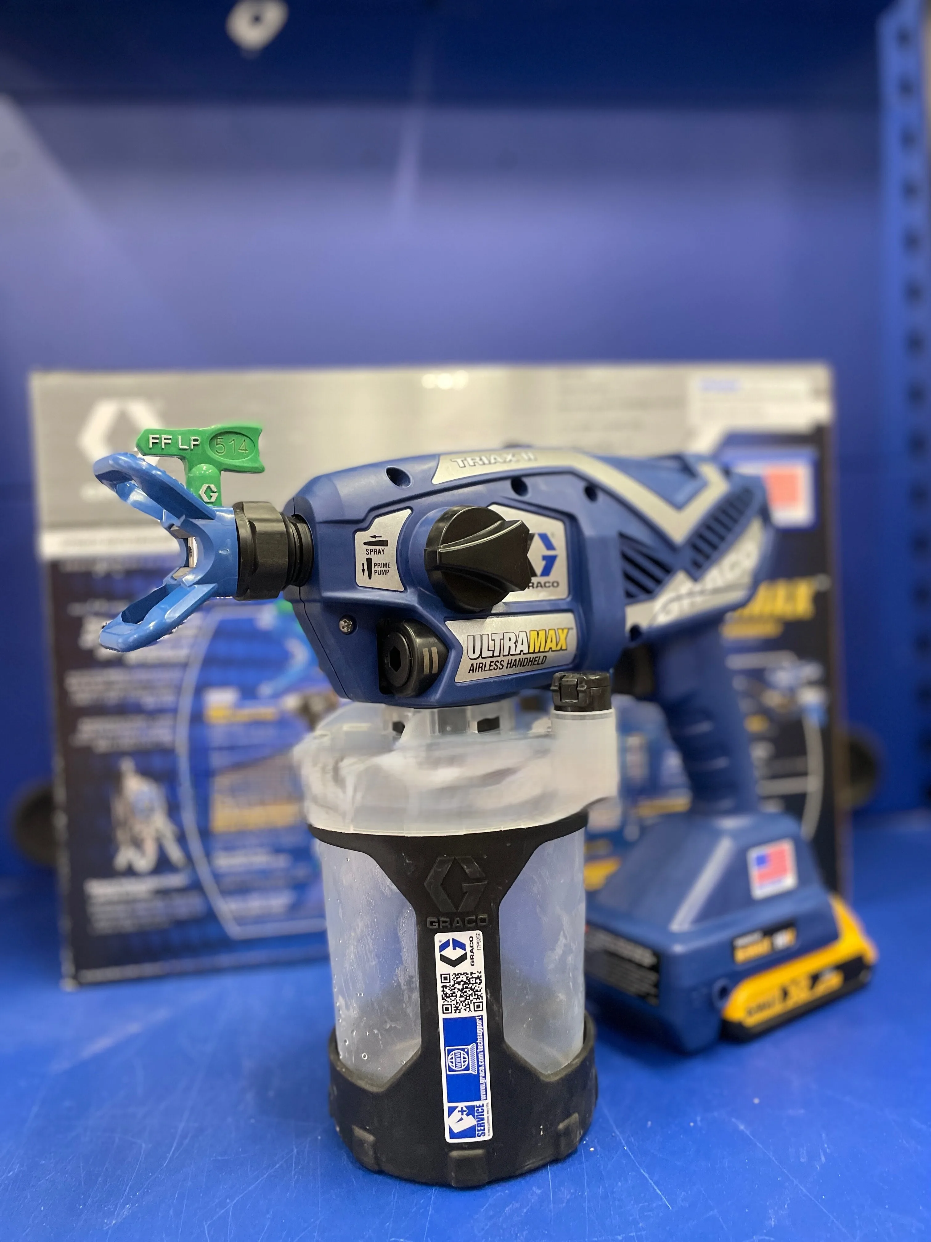 BRAND NEW G raco Ult-ra Max 18v Cordless Oil water dual-use Airless Handheld Mini Paint Sprayer Gun
