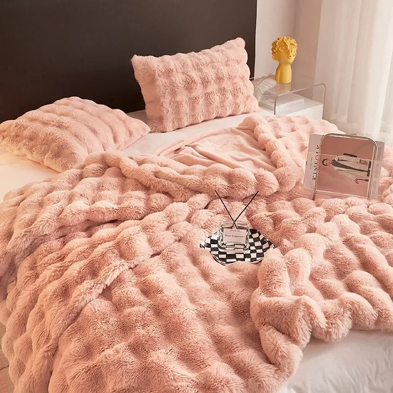 

Winter light luxury rabbit plush blanket thickened double-sided plush bedroom blanket premium rabbit plush bedding nap blanket