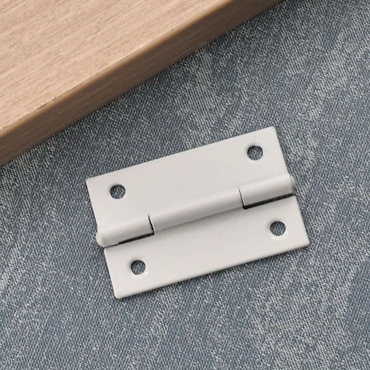 Nuovo stile cinese 50*32mm verniciato a spruzzo bianco cerniera piatta accessori per bagagli hardware 4 fori