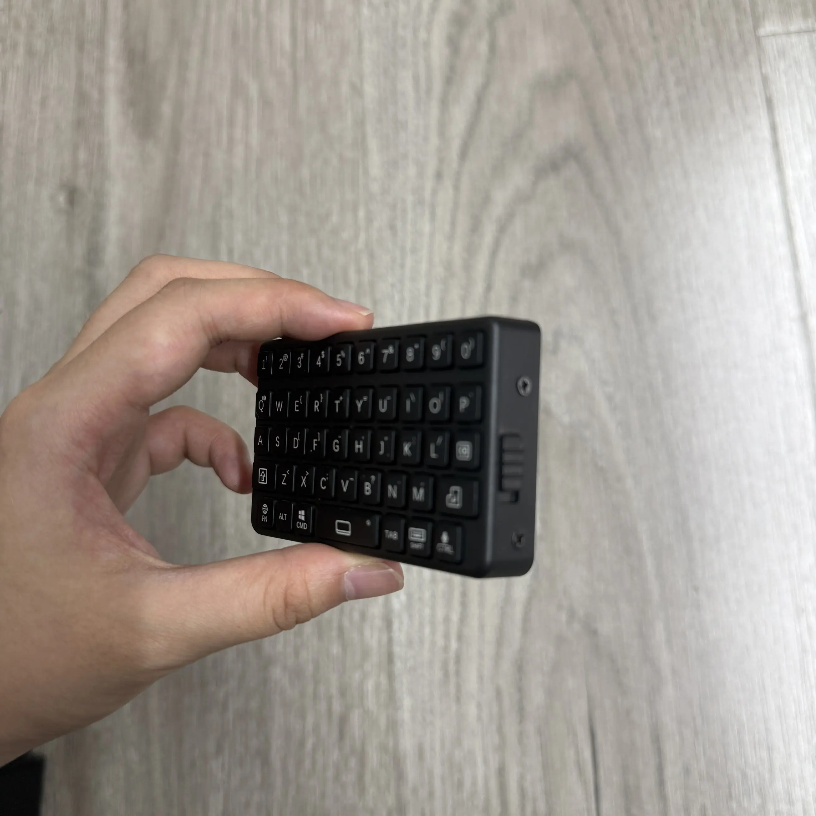 MagSafe Magnetic Mini Keyboard Bluetooth Mobile Phone Keyboard Customized for IPhone 12-17 BlackBerry 3D Printing Backboard DIY view 4
