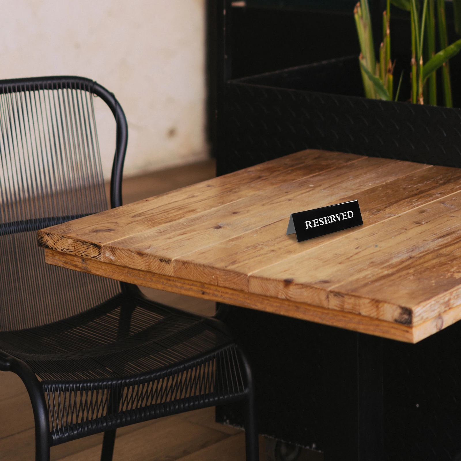 

2pcs No Smoking Sign 15x5cm Black Reserved Signs for Wedding Restaurant Tables Chairs Seating