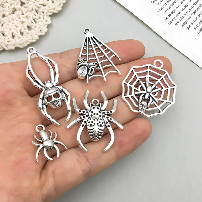 20pcs Charms Spider Halloween Tibetan Bronze Silver Color Pendants Antique Jewelry Making DIY Handmade Craft