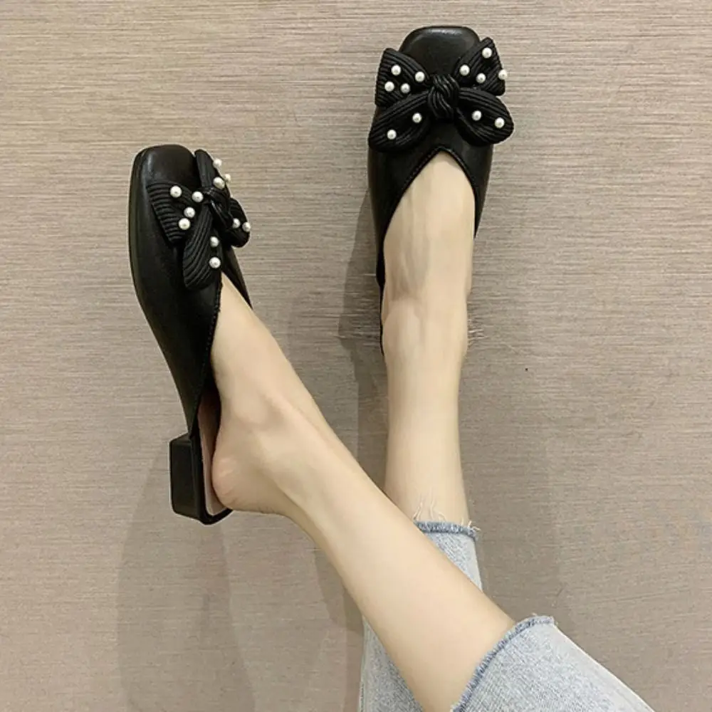 Korean Style Anti Slip Leather Slippers Women Pearl Beads Shoes Slides Sandals Soft Soled Sweet Bowknot Flat Slippers Ladies