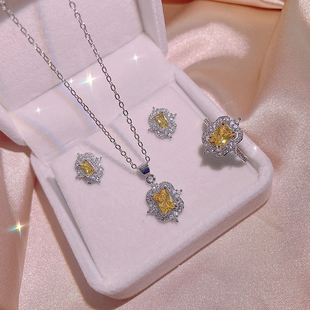New Crown Square Yellow Diamond Micro Set Diamond Pendant Stud Earrings Necklace Set Ladies Cocktail Party Valentine\'s Day Gift