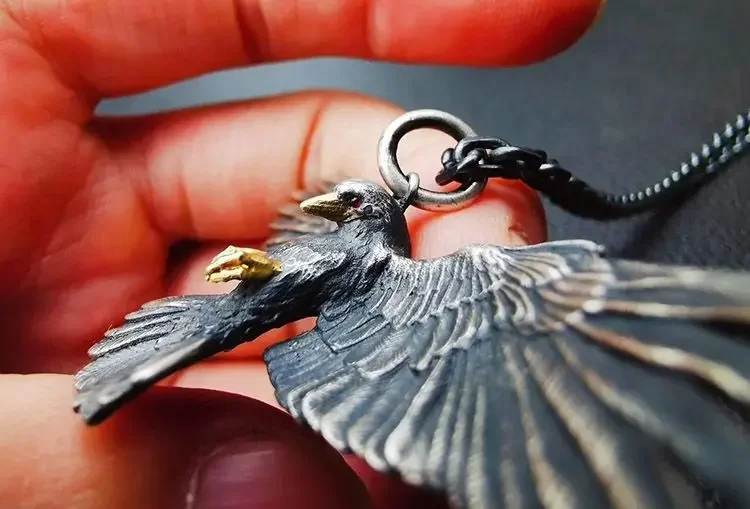 2023 Vintage Animal Crow Pendant Eagle Necklace Personality Men and Women Punk Hip Hop Rock Fashion Jewelry Party Accessories