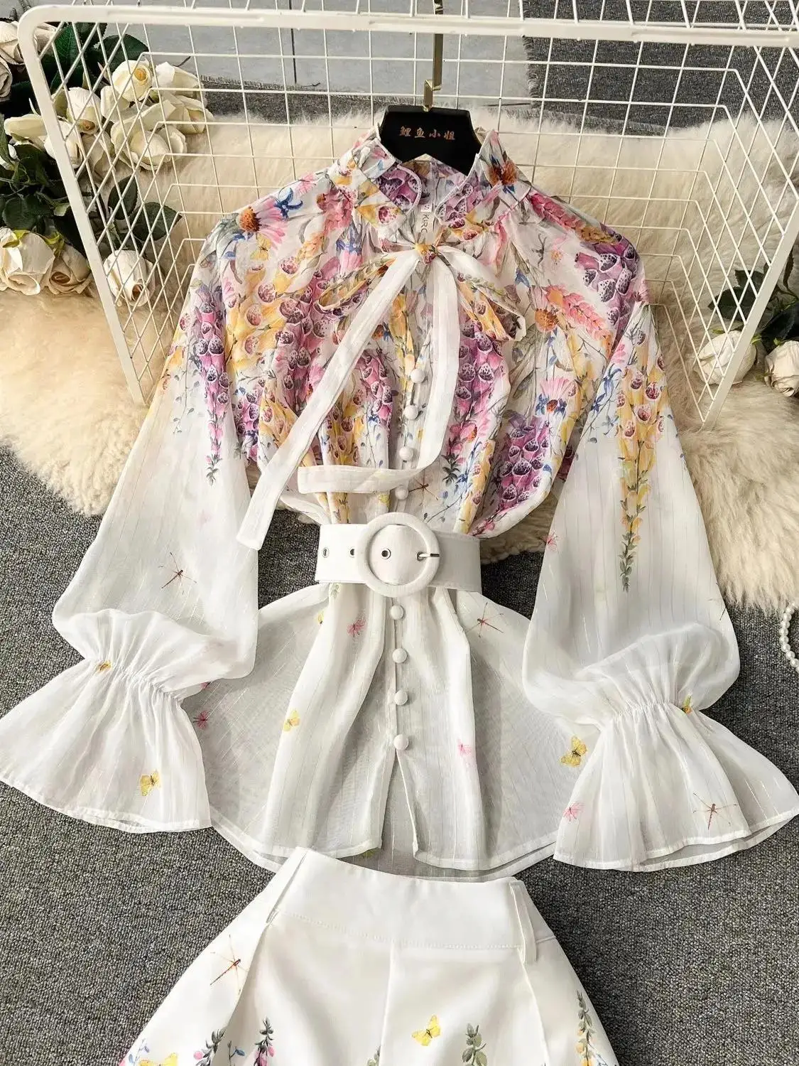 Women's Outfits Bright Silk Chiffon Shirt Blouse Top + Belt Shorts Two Piece Sets Summer Holidays Lavender Flower Shorts Suit