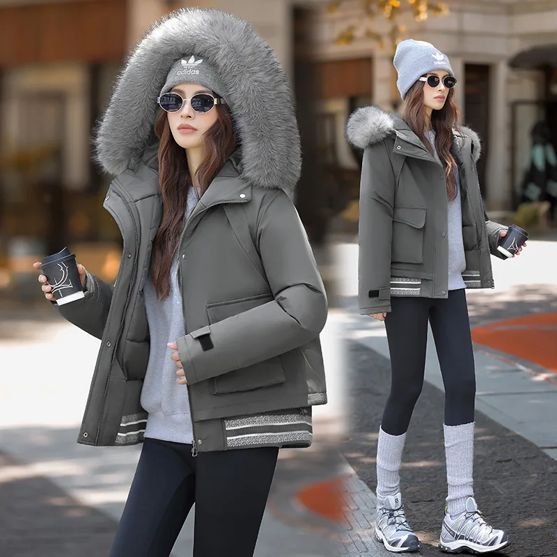 

Plus Size Short Puffer Jacket, Women's Winter Coat with Big Fur Collar, Loose Fit Contrast Color Quilted Parka