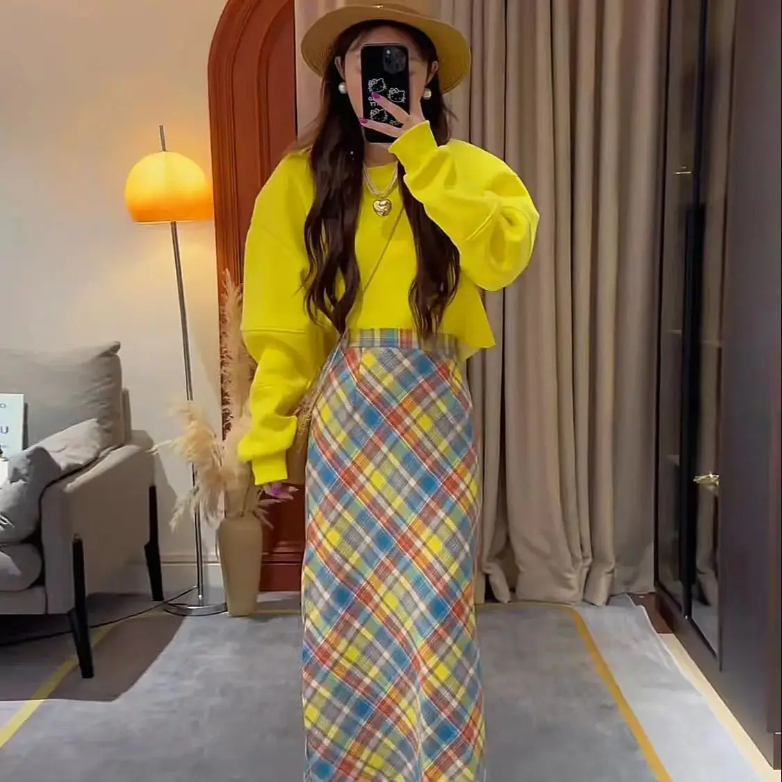 Two-Piece Set Dopamine Plaid Skirt + Short Sweatshirt Women 2024 New Fall College Style Long-Sleeved Suit Women