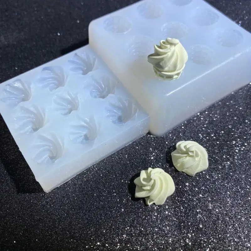 

Mini Ice Cream Cone Keychain Mould Crystal Epoxy for Creative Silicone Mould Gif