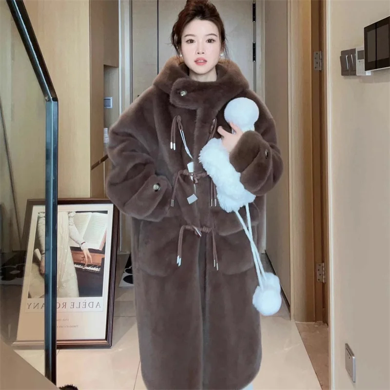 

Шуба женская, зима 2024, новая мода, норка с капюшоном, защита окружающей среды, теплая длинная верхняя одежда из плюшевого меха для женщин