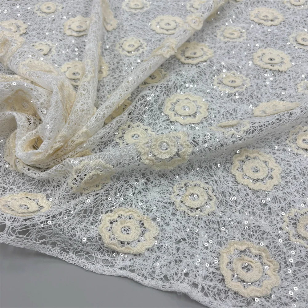 Neuer Stil Dreidimensionale Pailletten-Spitzenstoffe 2026 Hochwertige Spitze Wasserlösliche Bestickte Modische Weiche Spitze 5 Yards – Detail 9