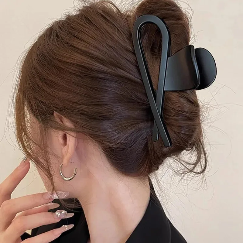 

Large Matte Hair Clips Vintage Knot Hair Claws Crab Headwear Hairpins Shark Ponytail For Women Hair Accessories Barrettes