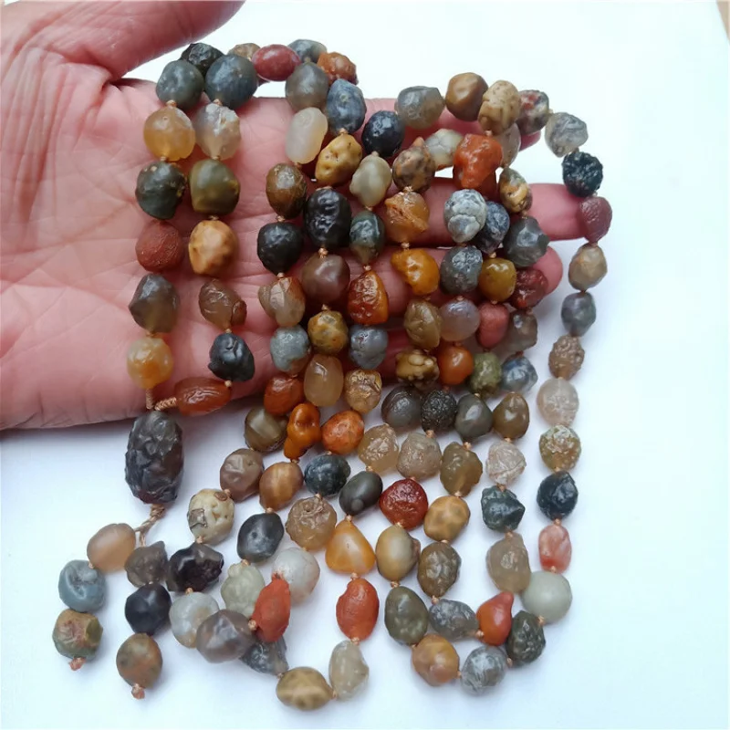 Supply Alashan Gobi Jade Raisin Rough Sugar Heart Agate Tendon Stone 108 Necklace image 3