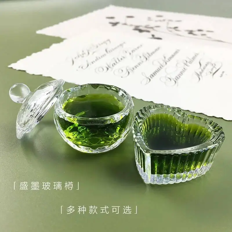 

English Calligraphy L Dip Ink Glass Bottle With Lid Circular Desktop Container Decoration INK JAR